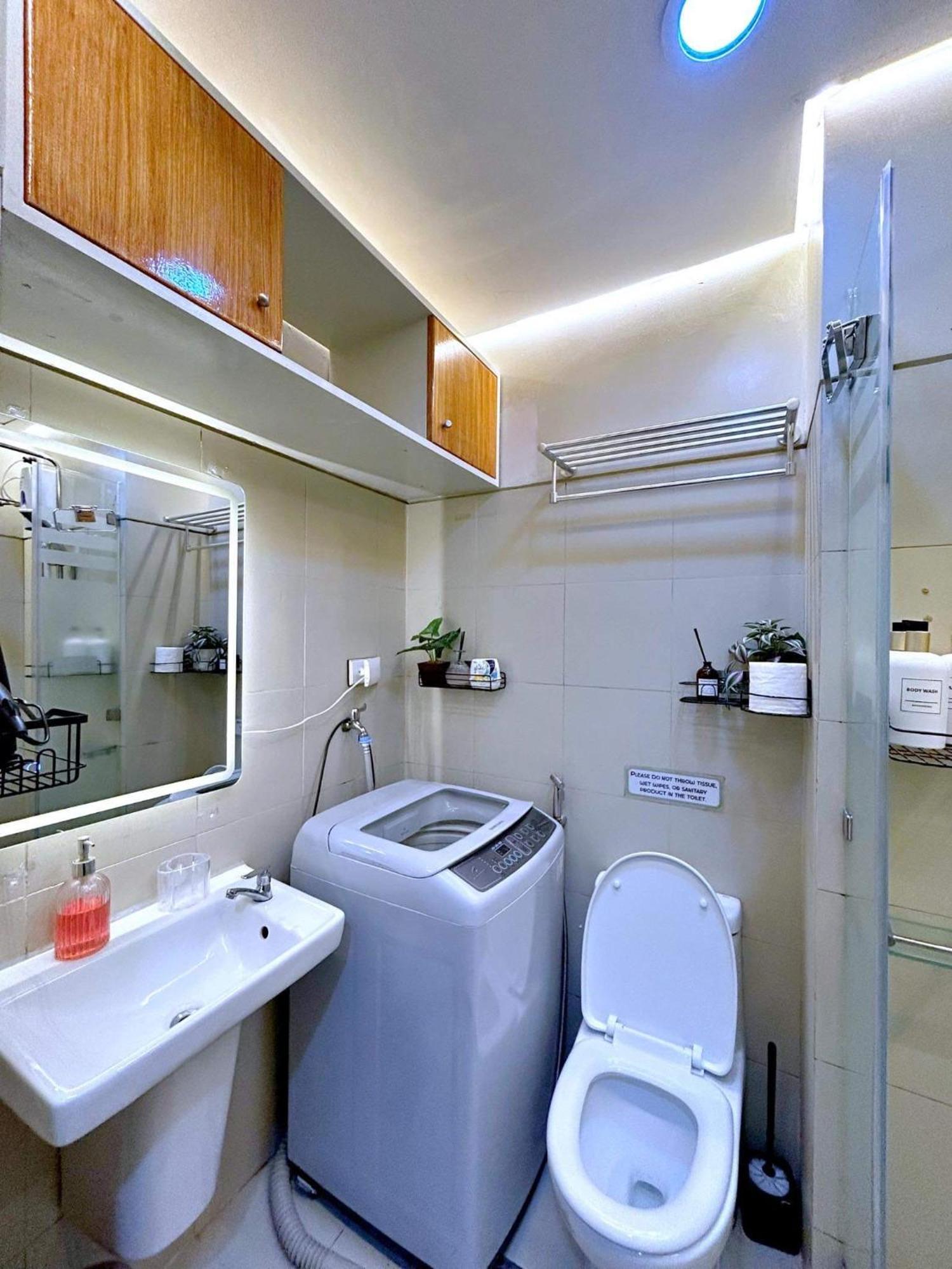 Cozypura Staycation Near Moa, Airport , With Free Fast Wifi, Netflix And Pay Parking 파사이 외부 사진