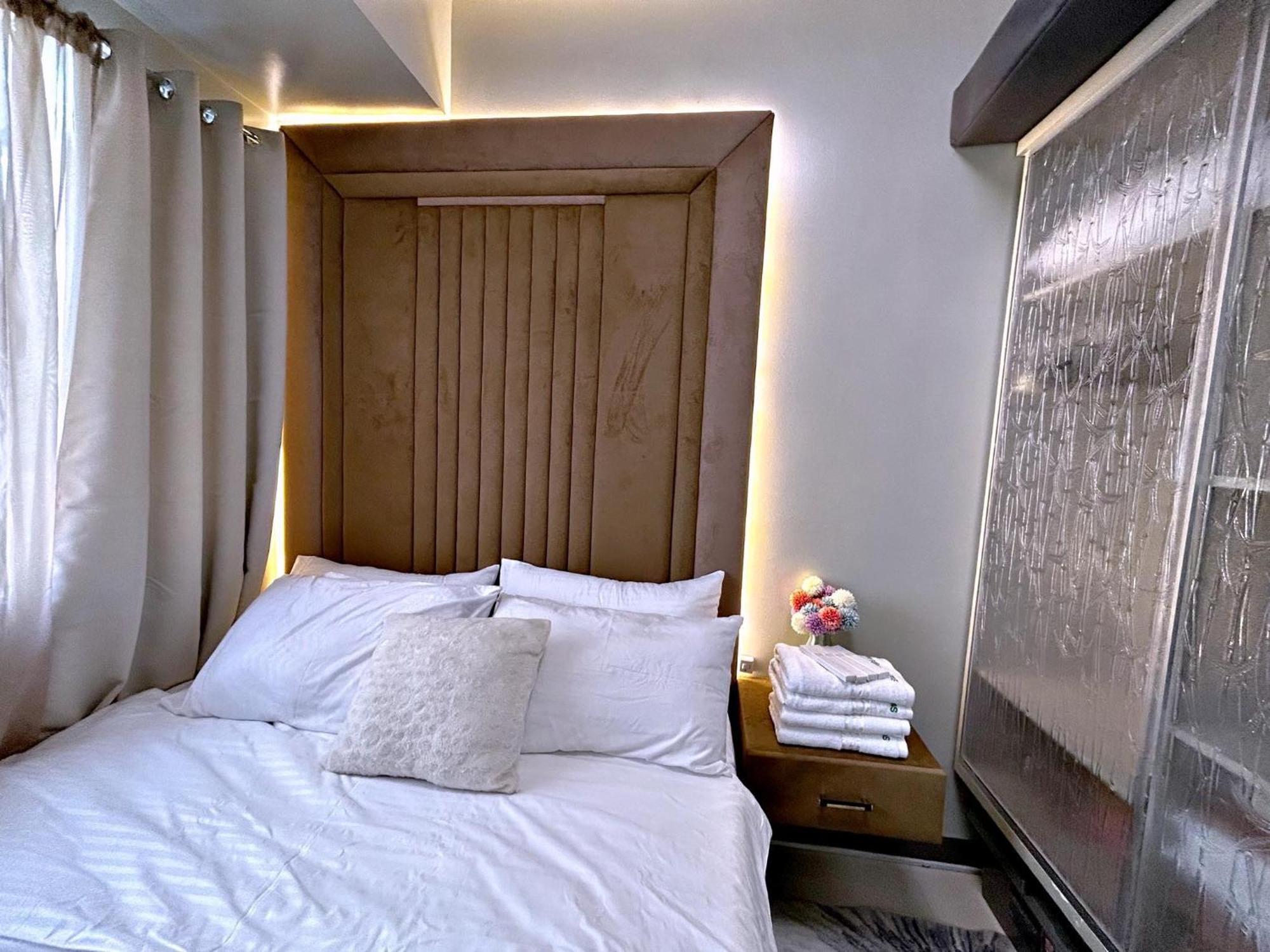 Cozypura Staycation Near Moa, Airport , With Free Fast Wifi, Netflix And Pay Parking 파사이 외부 사진